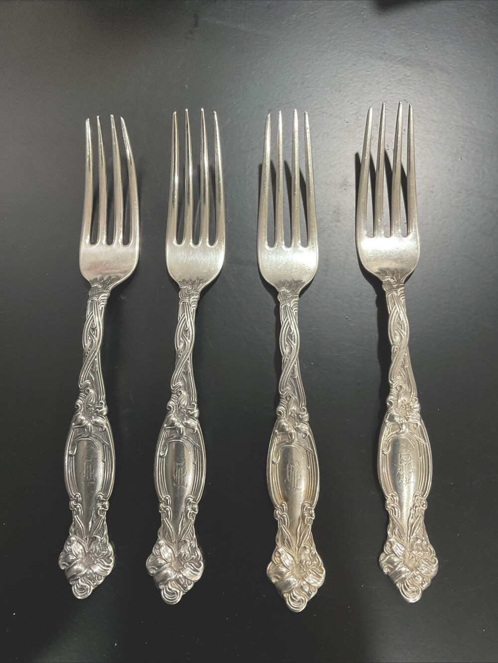 ONE International Silver Frontenac Dinner Fork 7 1/8" Sterling Silver Flatware